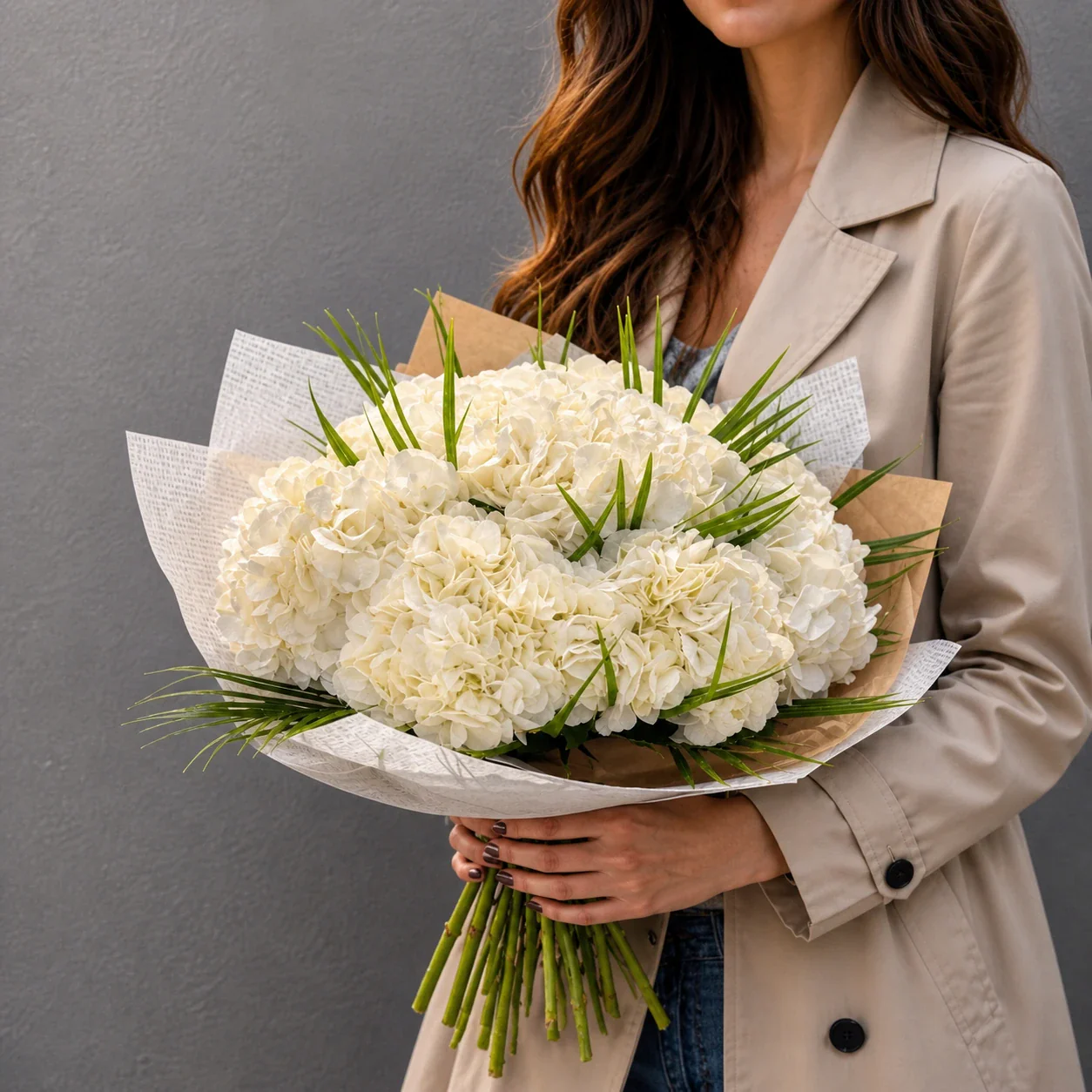 Beyaz Ortanca (Hydrangea) Buketi
