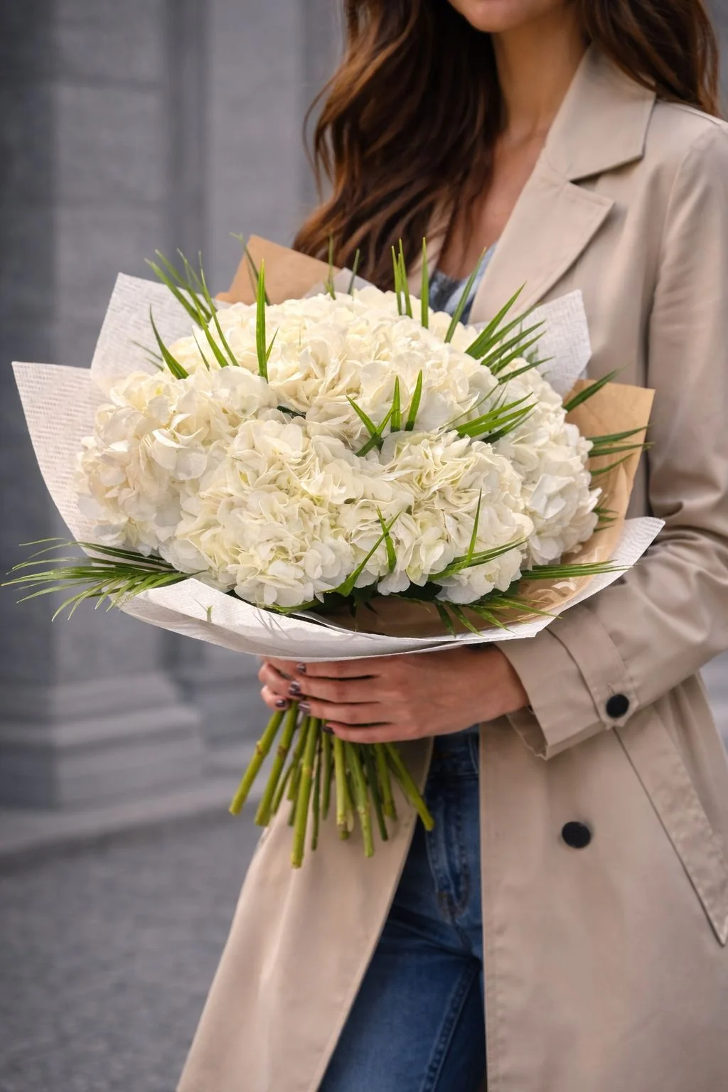 Beyaz Ortanca (Hydrangea) Buketi